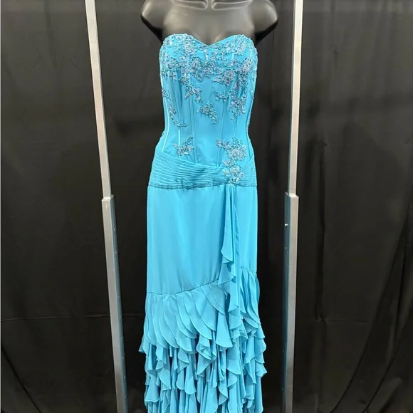 Chic Turquoise Strapless Ruffle Prom Dress - Picture 2 of 8